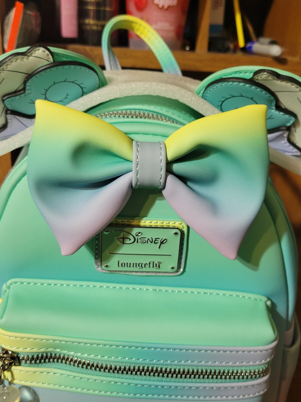 Price Is Firm. Loungefly Minnie Mouse ombre mermaid pastel mini backpack. Nwt - Picture 3 of 11